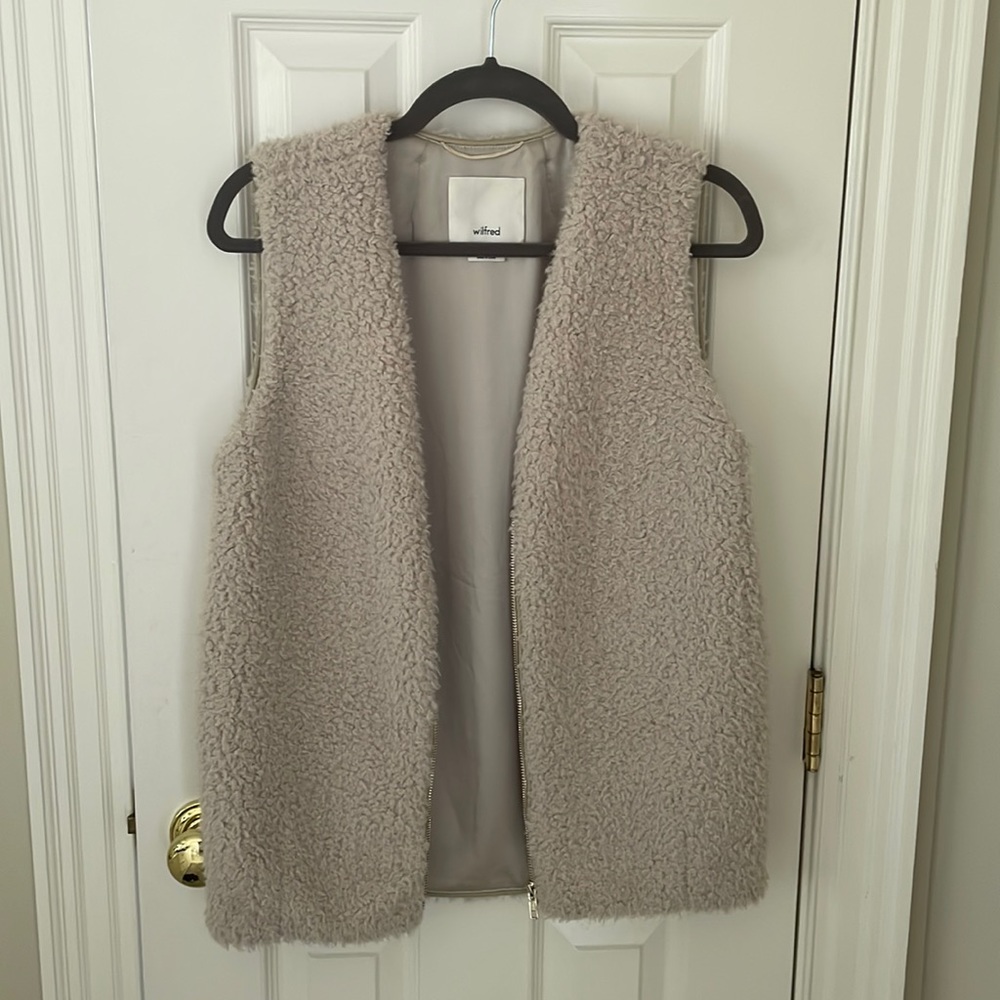 Aritzia Sherpa Vest